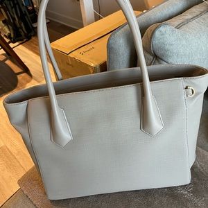 Danger Dover Signature Tote Legend